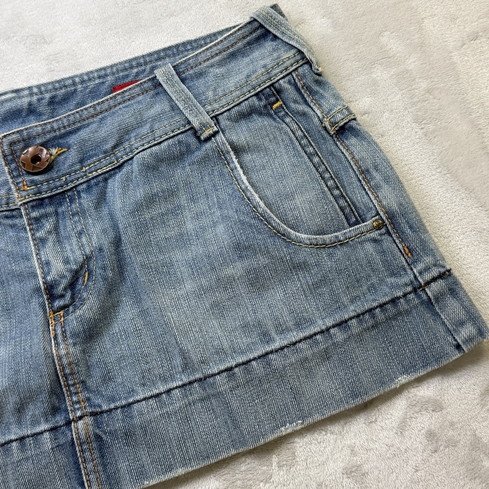 Y2K X2 Denim Micro Mini Skirt Size 6 Light Wash Low Rise Jean Stretch - Picture 5 of 7